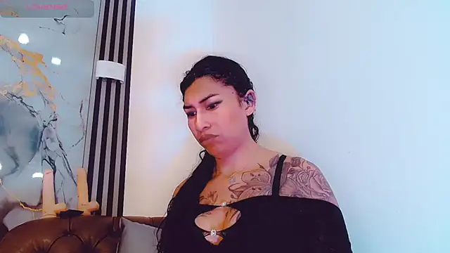 khiara moretti online show from 10/22/25, 11:10