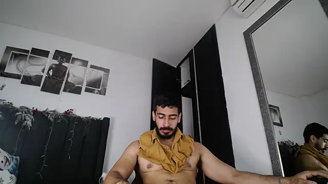 Snapshot of muscle_ares chatting on 12/08/24, 01:14 muscle ares online show from 12/08/24, 01:14