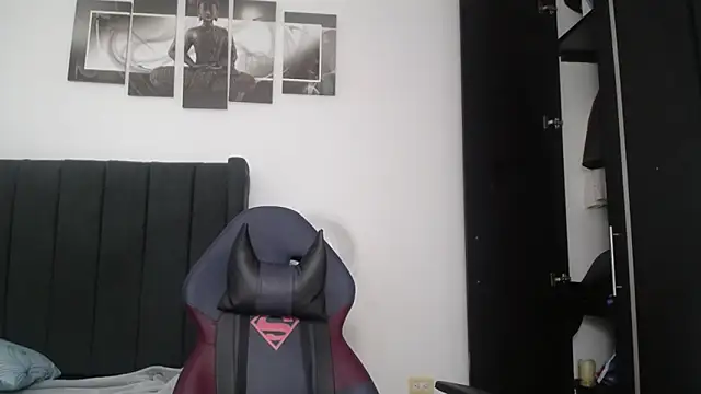 Snapshot of muscle_ares chatting on 02/27/25, 10:37 muscle ares online show from 02/27/25, 10:37