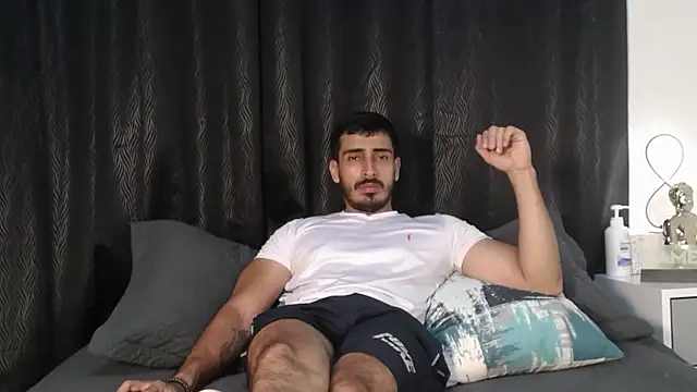 Snapshot of muscle_ares chatting on 10/07/25, 12:08 muscle ares online show from 10/07/25, 12:08