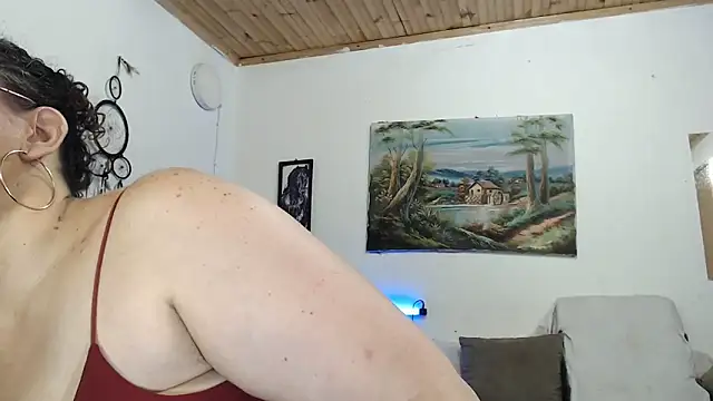 Aleja Gonzales online show from 02/09/26, 08:46