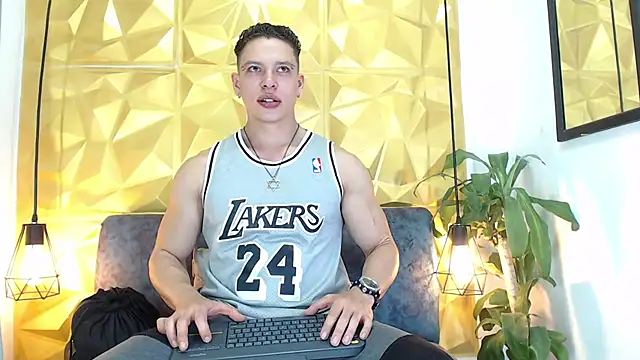 Snapshot of Baxter_Dex chatting on 12/10/24, 05:17 Baxter Dex online show from 12/10/24, 05:17