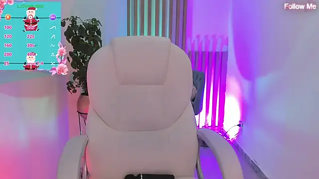 Agathaargent  online show from 12/17/24, 10:55