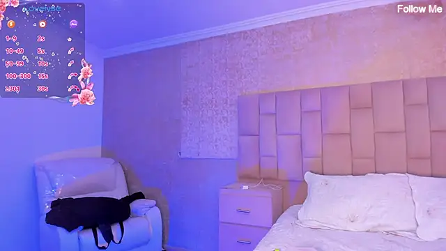 Agathaargent  online show from 01/17/25, 07:05