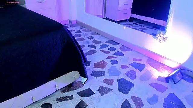 Agathaargent  online show from 10/12/25, 04:33