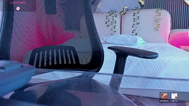 Snapshot of Agathaargent_ chatting on 03/08/26, 02:10 Agathaargent online show from 03/08/26, 02:10