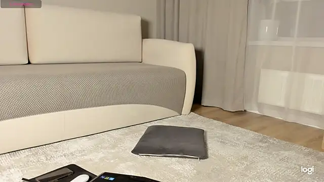 AmelinaLove online show from 10/12/25, 11:59