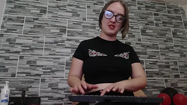 Snapshot of Venus_Santana chatting on 12/05/24, 09:39 Venus Santana online show from 12/05/24, 09:39