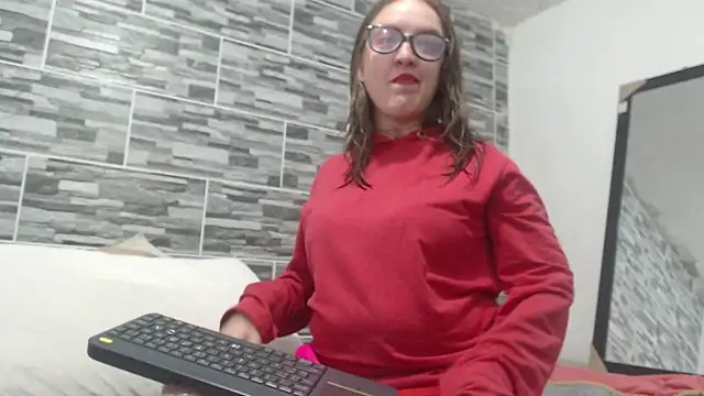 Snapshot of Venus_Santana chatting on 01/12/25, 03:57 Venus Santana online show from 01/12/25, 03:57