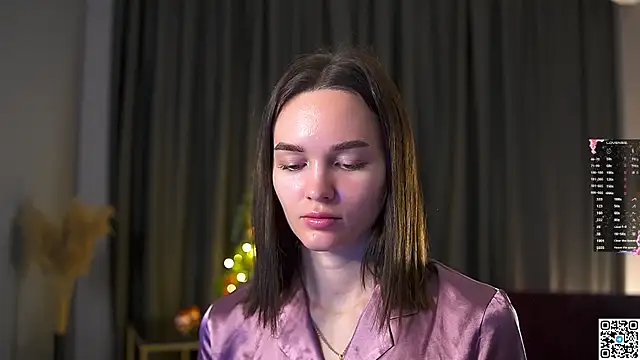 Snapshot of AnneKlint chatting on 12/30/24, 05:15 AnneKlint online show from 12/30/24, 05:15