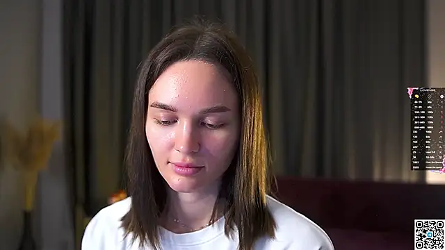 Snapshot of AnneKlint chatting on 01/04/25, 08:06 AnneKlint online show from 01/04/25, 08:06