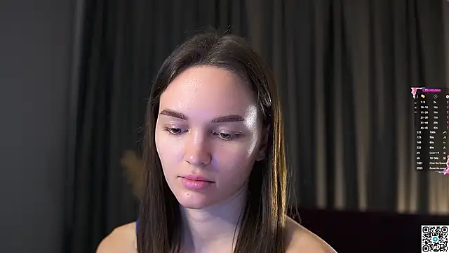 Snapshot of AnneKlint chatting on 01/19/25, 12:06 AnneKlint online show from 01/19/25, 12:06