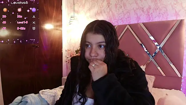 Snapshot of Miaa_Smiith1 chatting on 02/20/25, 12:15 Miaa Smiith1 online show from 02/20/25, 12:15