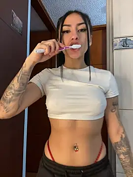 Snapshot of Bunny_sexy01 chatting on 02/14/26, 01:02 Bunny sexy01 online show from 02/14/26, 01:02