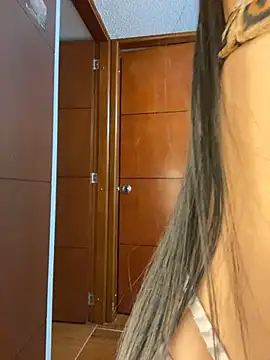 Snapshot of Bunny_sexy01 chatting on 02/16/26, 01:35 Bunny sexy01 online show from 02/16/26, 01:35