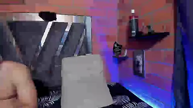 Snapshot of sainix_ chatting on 12/11/24, 02:52 sainix online show from 12/11/24, 02:52