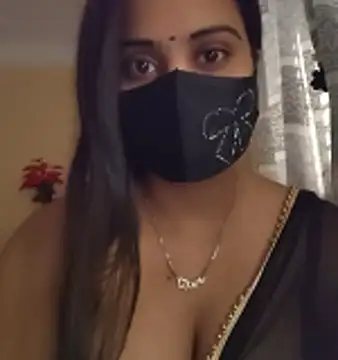 Snapshot of SimaRoy- chatting on 10/28/25, 01:09 SimaRoy- online show from 10/28/25, 01:09