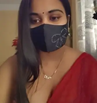 Snapshot of SimaRoy- chatting on 10/30/25, 01:18 SimaRoy- online show from 10/30/25, 01:18