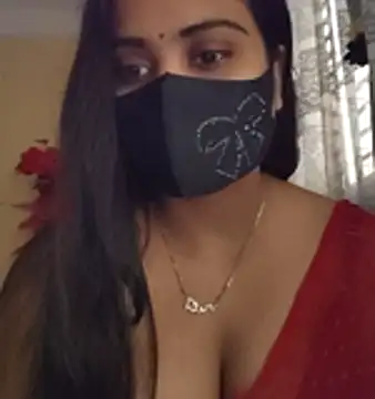 Snapshot of SimaRoy- chatting on 11/12/25, 01:39 SimaRoy- online show from 11/12/25, 01:39