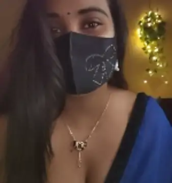 Snapshot of SimaRoy- chatting on 11/20/25, 01:06 SimaRoy- online show from 11/20/25, 01:06