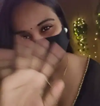 Snapshot of SimaRoy- chatting on 12/02/25, 01:11 SimaRoy- online show from 12/02/25, 01:11