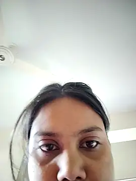 Snapshot of SimaRoy- chatting on 03/19/26, 07:12 SimaRoy- online show from 03/19/26, 07:12