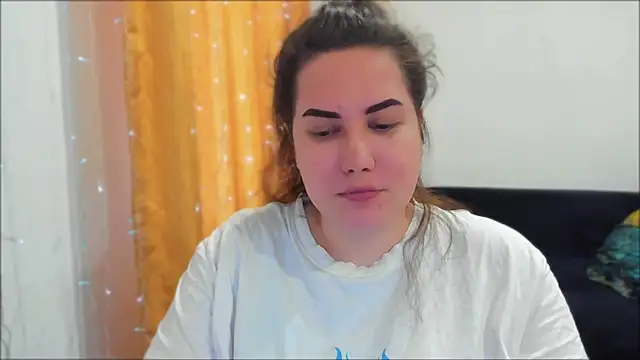 Snapshot of _madalexa_ chatting on 04/22/26, 02:18 madalexa online show from 04/22/26, 02:18