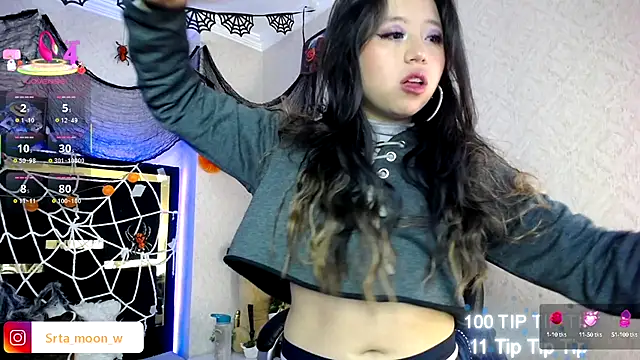 Moon Water   online show from 10/06/25, 11:40