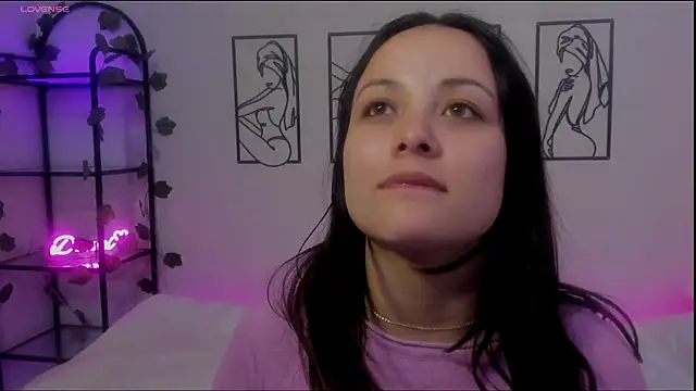 Megan Rodrigo online show from 01/23/25, 07:51