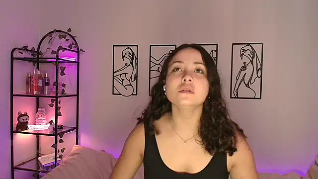 Megan Rodrigo online show from 10/08/25, 07:11