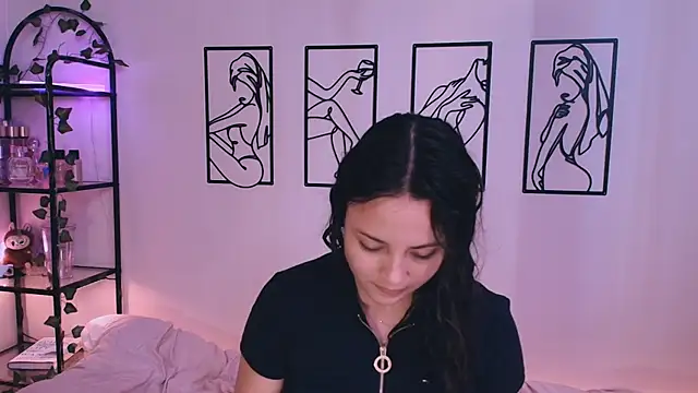 Megan Rodrigo online show from 10/17/25, 04:20