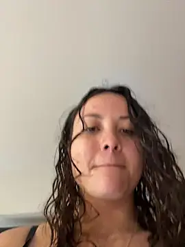 Megan Rodrigo online show from 11/03/25, 04:52