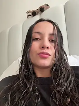 Megan Rodrigo online show from 06/08/26, 07:58