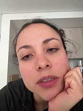 Megan Rodrigo online show from 06/17/26, 05:47