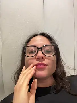 Megan Rodrigo online show from 06/25/26, 05:12