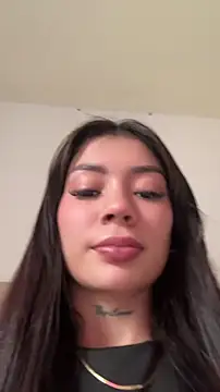 Roxanne 08 online show from 05/04/26, 03:41