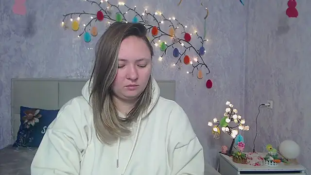 Snapshot of SallyVerda chatting on 04/10/26, 05:34 SallyVerda online show from 04/10/26, 05:34