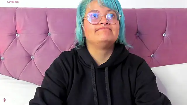 lucky-leah online show from 03/06/25, 03:35