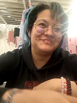lucky-leah online show from 06/03/26, 03:42