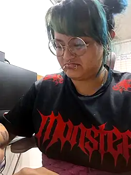 lucky-leah online show from 06/06/26, 03:22