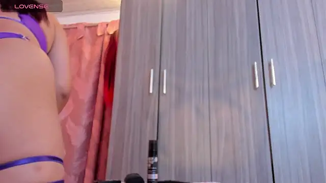 Kayla foxxy online show from 06/25/26, 10:25
