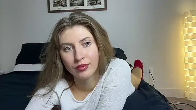 Snapshot of YUMIandbigWOLF chatting on 02/20/25, 10:48 YUMIandbigWOLF online show from 02/20/25, 10:48