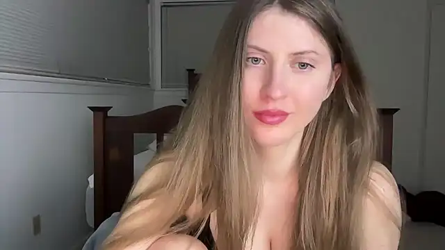 Snapshot of YUMIandbigWOLF chatting on 02/25/26, 02:10 YUMIandbigWOLF online show from 02/25/26, 02:10