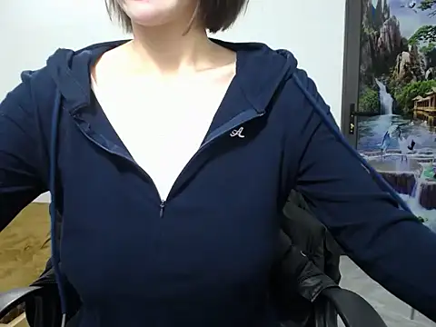 Snapshot of Love_bug15 chatting on 02/26/25, 07:20 Love bug15 online show from 02/26/25, 07:20