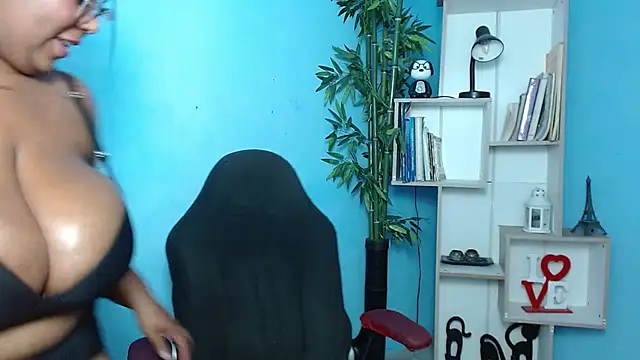 bbw charlote online show from 02/12/25, 12:01