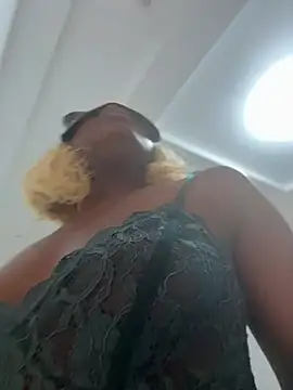 Snapshot of Nottynadiaa chatting on 01/15/26, 02:49 Nottynadiaa online show from 01/15/26, 02:49