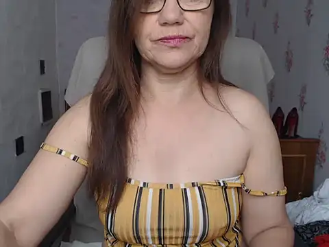 KittyyLaBeauty online show from 05/17/26, 05:27