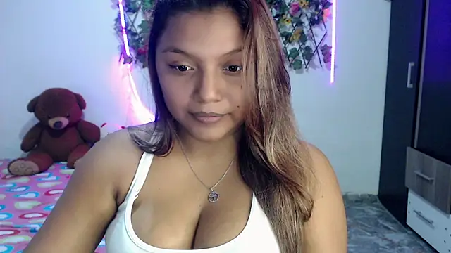 Snapshot of sexysusan4you chatting on 10/16/25, 06:42 sexysusan4you online show from 10/16/25, 06:42