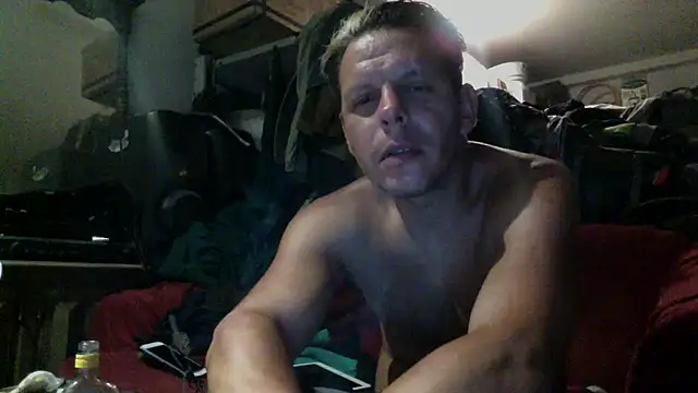 Snapshot of Phelyxx_elgato chatting on 06/17/26, 10:06 Phelyxx elgato online show from 06/17/26, 10:06