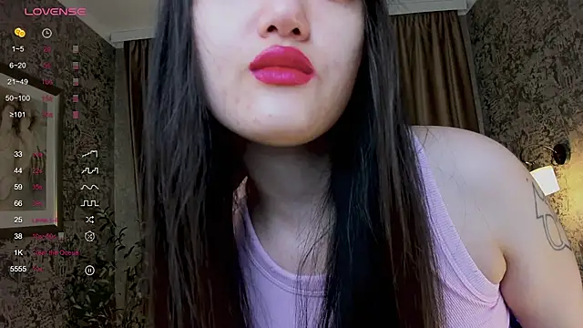 FreyaRaya online show from 10/05/25, 03:16